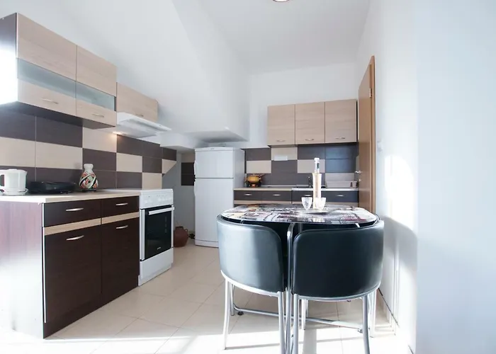 Blue Horizon Apartments